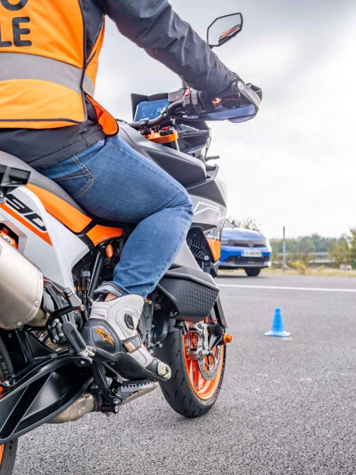 AUTO ECOLE 03 JULIEN CABOT (10)